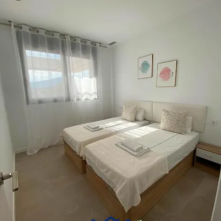 Serpentine Seasky Apartament